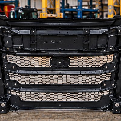 Cab Front Grille Panel for Heavy-Duty Trucks