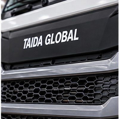 Cab Front Grille Panel for Heavy-Duty Trucks